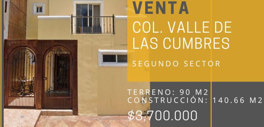 CASA EN VENTA CERCA PLAZA CUMBRES